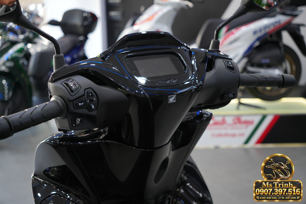 Honda SH150i Ý đen bóng 2027 tại Dak Lak - Sơn bóng lịch sự, tiện ích cho mỗi ngày