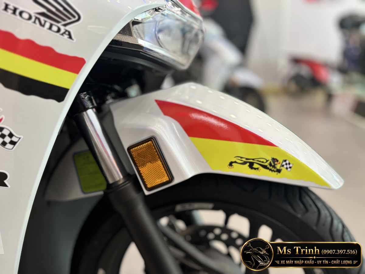 Honda SH150 Ý Malossi 2026 tại Dak Lak - Tem custom thể thao, dáng SH thanh lịch