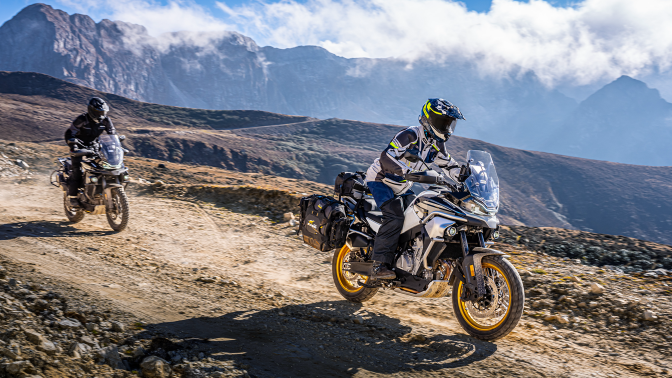 CF Moto 800MT Explorer 2025, ADV Cao Cấp Nhất, Chính Hãng, Giá Tốt tại Dak Lak