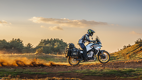 CF Moto 800MT Explorer 2025, ADV Cao Cấp Nhất, Chính Hãng, Giá Tốt tại Dak Lak