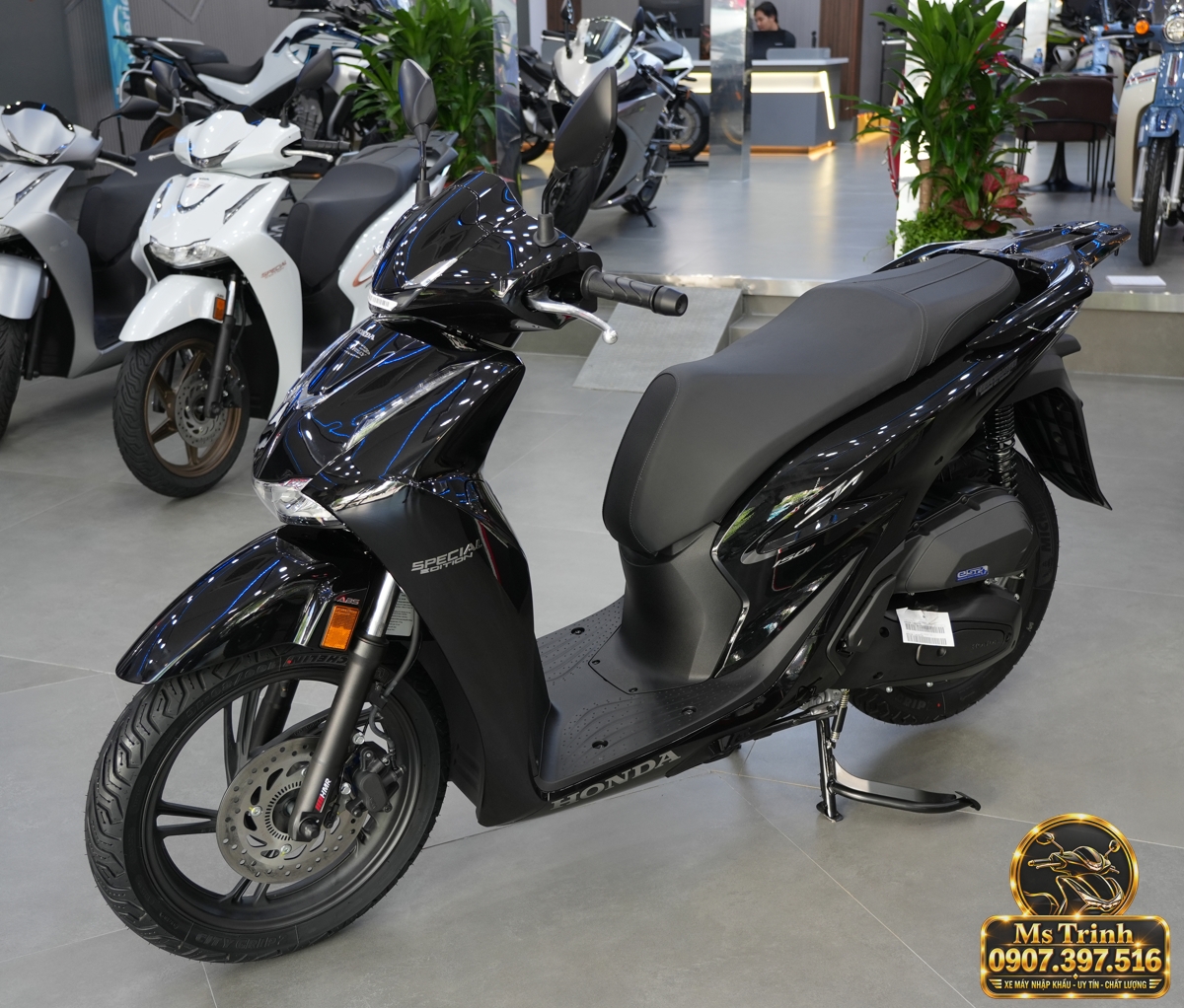 Honda SH150i Ý đen bóng 2027 tại Dak Lak - Sơn bóng lịch sự, tiện ích cho mỗi ngày