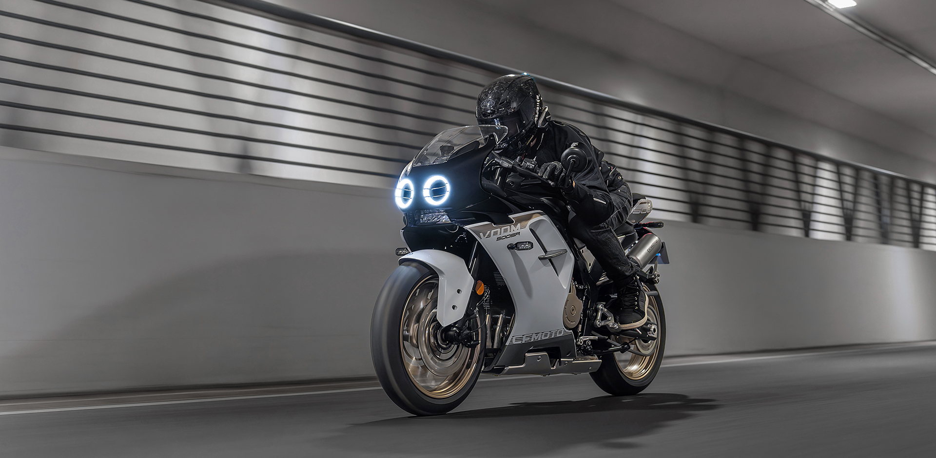 CF Moto VOOM 500SR, 4 Xi Lanh Thẳng Hàng, Retro Sport Độc Đáo tại Dak Lak