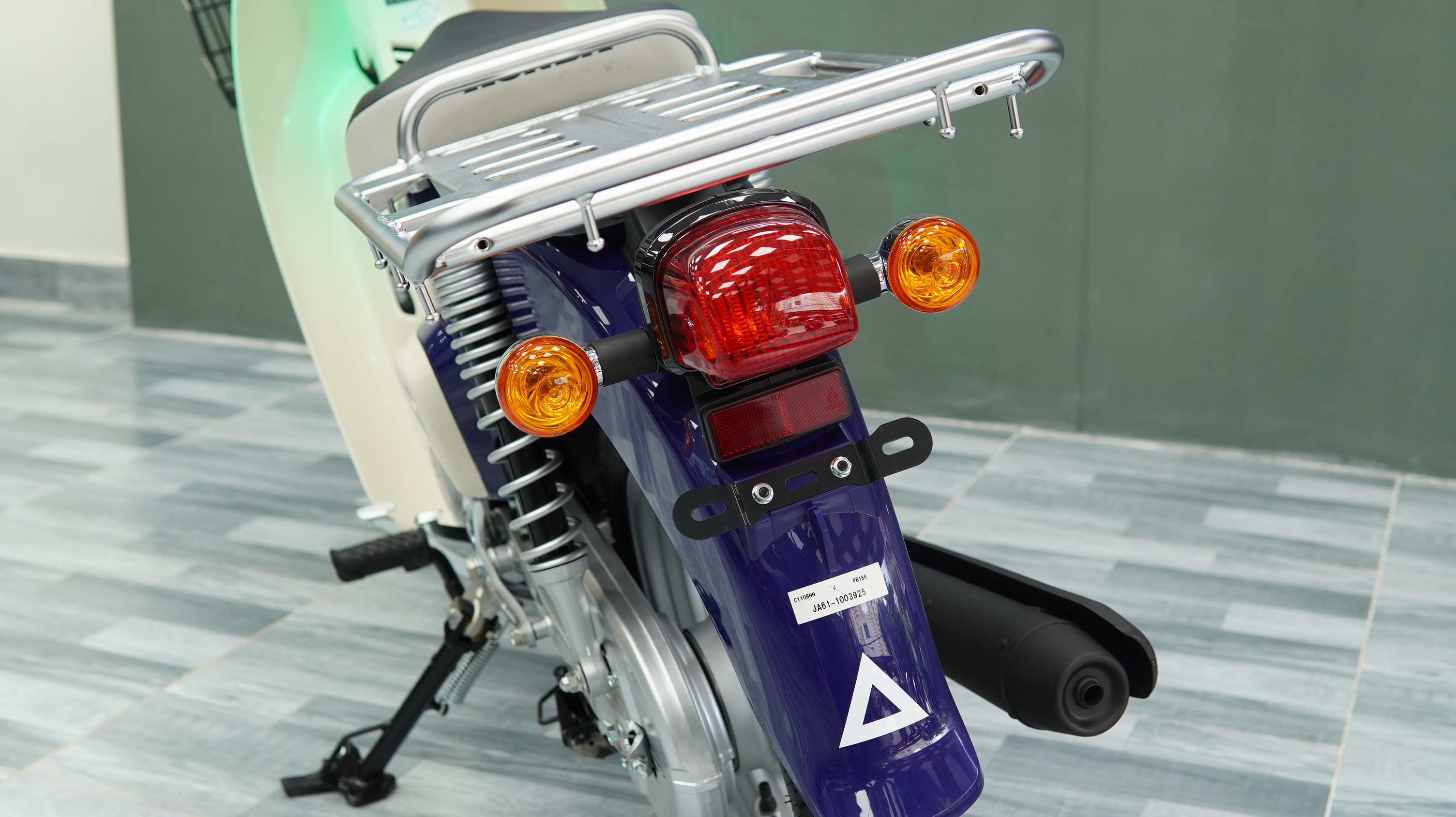 Honda Super Cub 110 Pro ABS 2025, Nhập Khẩu Chính Hãng Từ Nhật tại Dak Lak