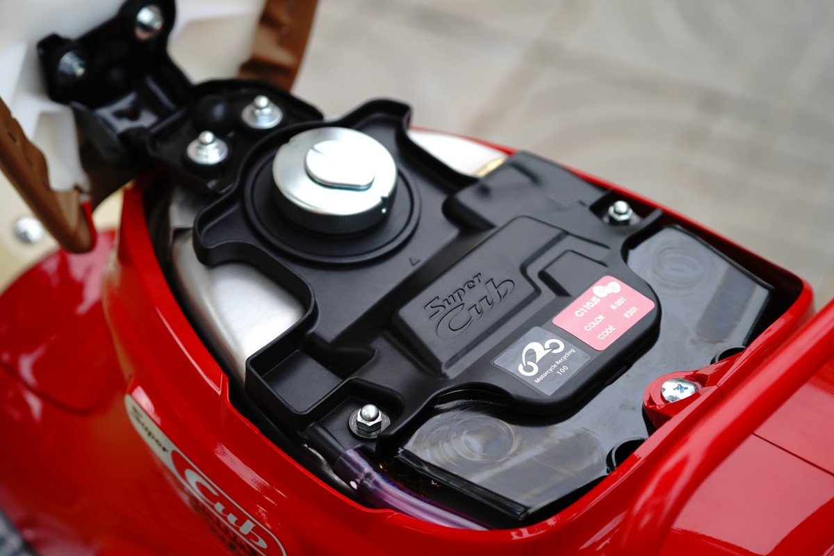 Honda Super Cub 110ABS Hello Kitty Edition, Made In Japan tại Dak Lak