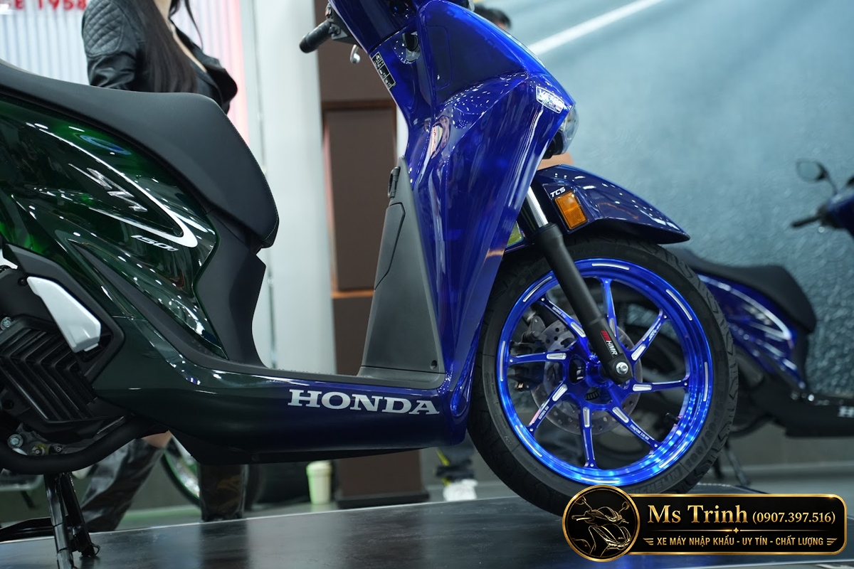 Honda SH150i Vetro Sapphire - Green tại Dak Lak: SH Ý 2 trong 1 giới hạn 200 xe
