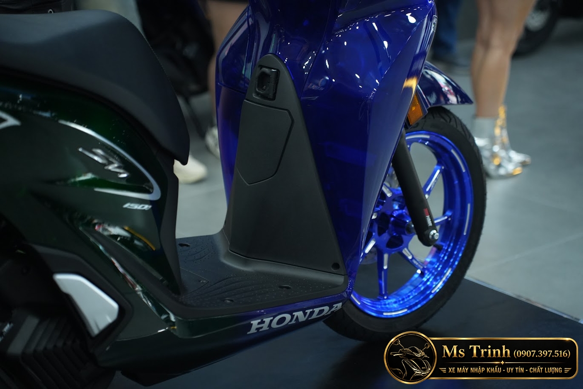 Honda SH150i Vetro Sapphire - Green tại Dak Lak: SH Ý 2 trong 1 giới hạn 200 xe