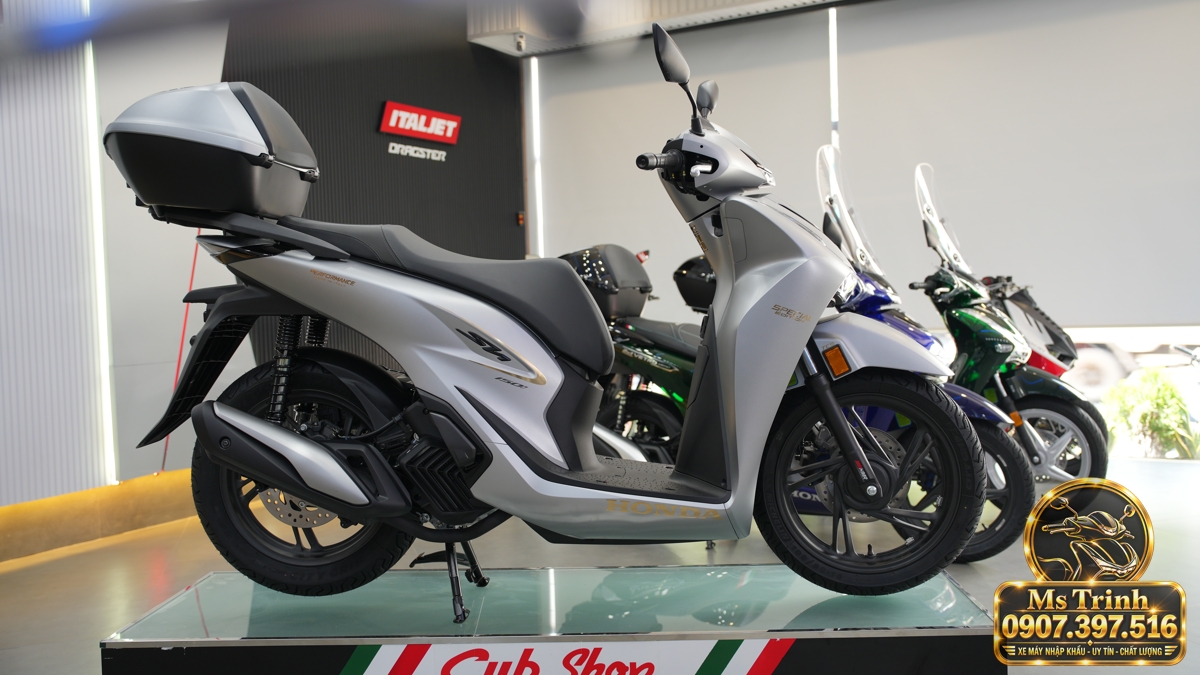 Honda SH150i Ý xám bạc 2027 tại Dak Lak - Nhập Ý, tem vàng sang trọng, giá tốt