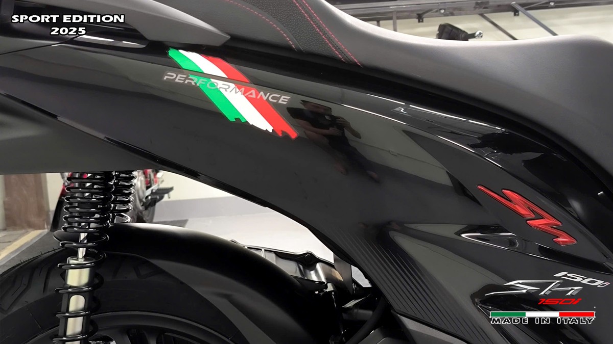 Honda SH150i 2025 Italy Sport Edition Màu Đen, Nhập Chính Hãng, Giá Rẻ tại Dak Lak