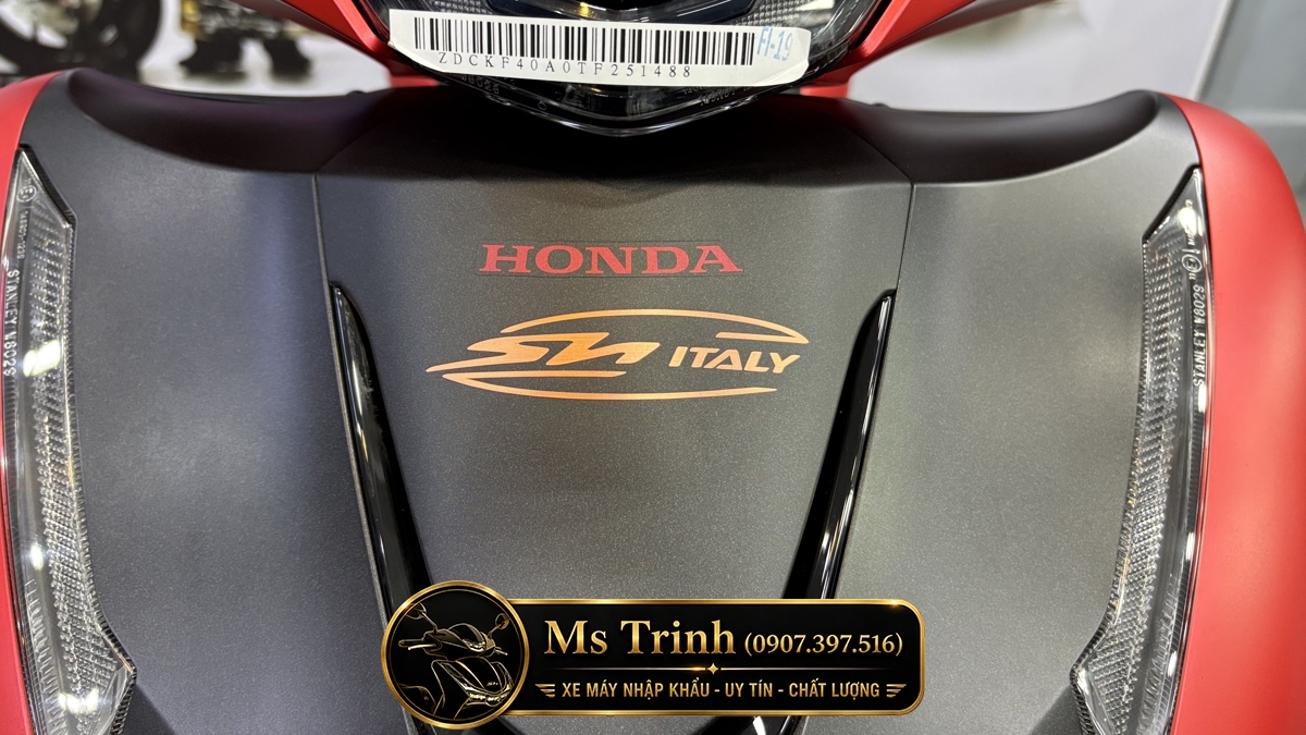 Honda SH150 Ý 2026 màu đỏ Sporty New Concept tại Dak Lak: Giá trị khác biệt của một chiếc SH nhập khẩu