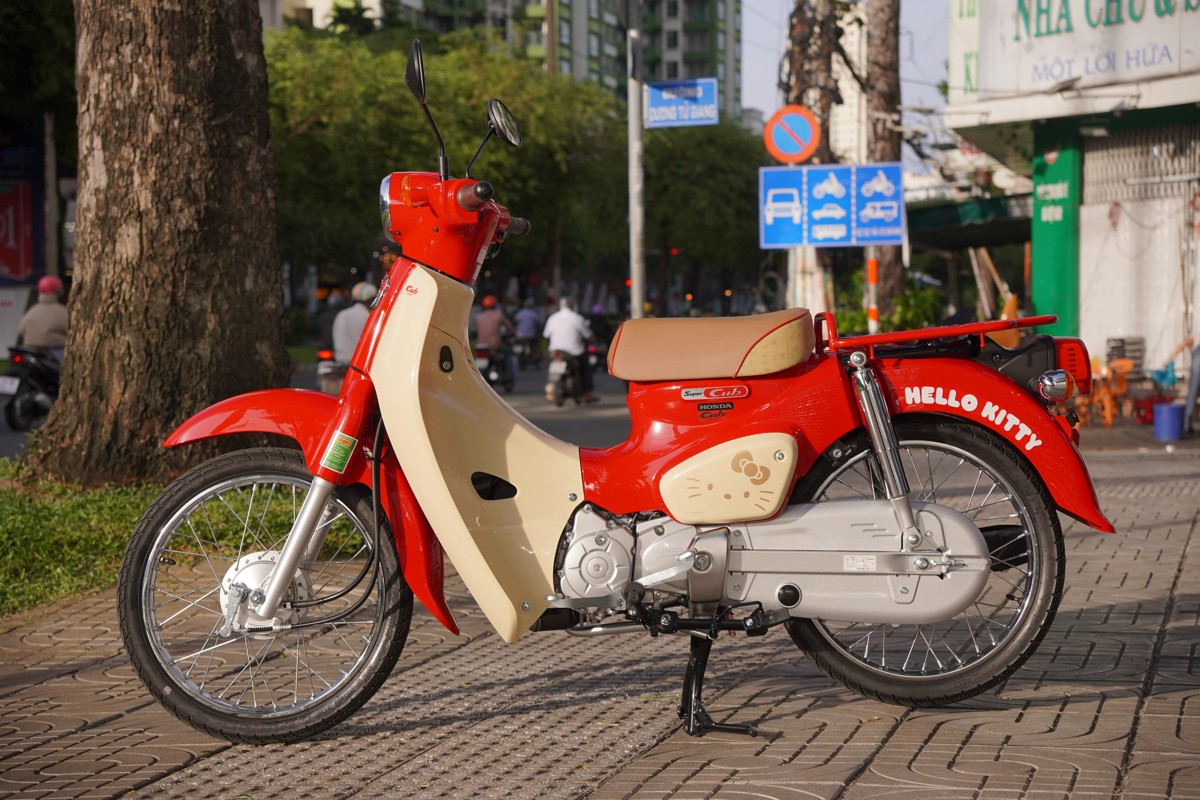 Honda Super Cub 50cc Hello Kitty Edition, Made In Japan, Hàng Hiếm tại Dak Lak
