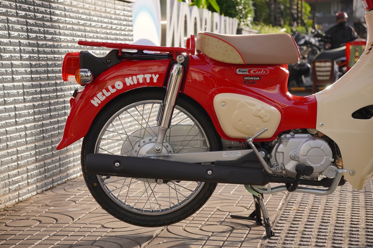Honda Super Cub 50cc Hello Kitty Edition, Made In Japan, Hàng Hiếm tại Dak Lak