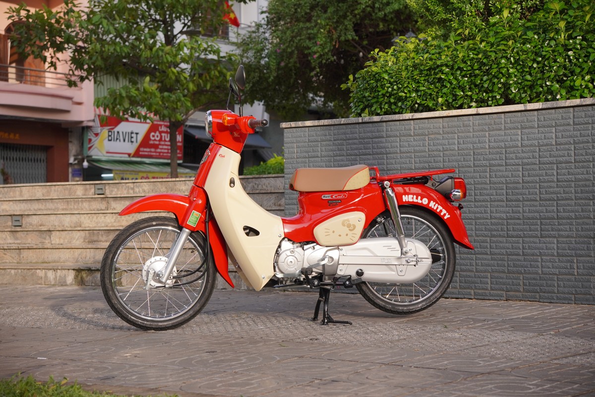 Honda Super Cub 50cc Hello Kitty Edition, Made In Japan, Hàng Hiếm tại Dak Lak