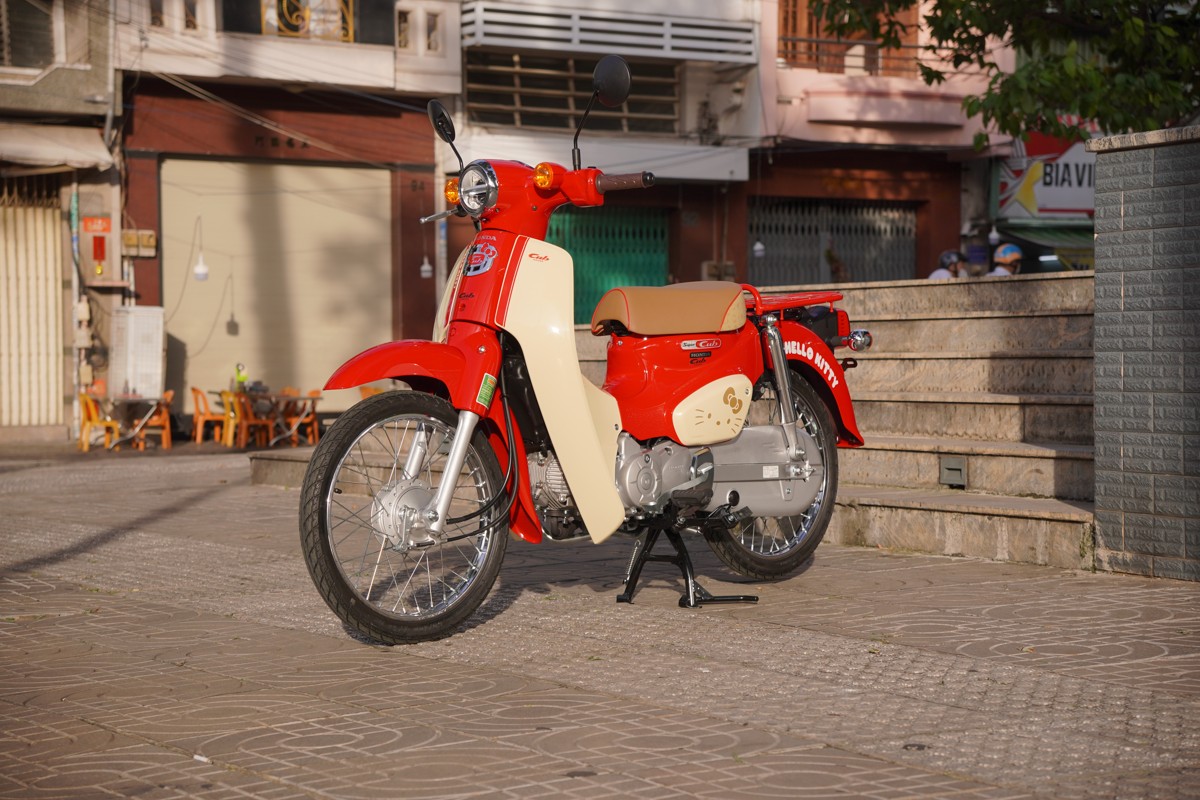 Honda Super Cub 50cc Hello Kitty Edition, Made In Japan, Hàng Hiếm tại Dak Lak