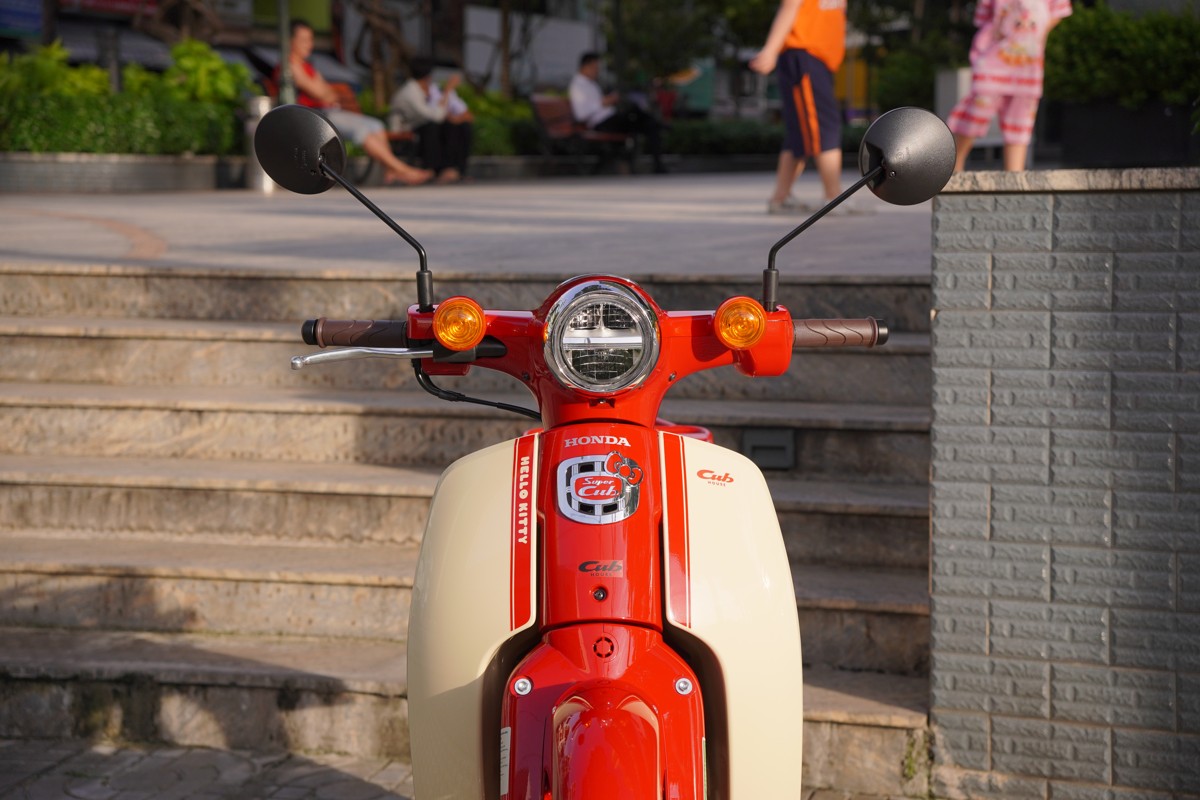 Honda Super Cub 50cc Hello Kitty Edition, Made In Japan, Hàng Hiếm tại Dak Lak