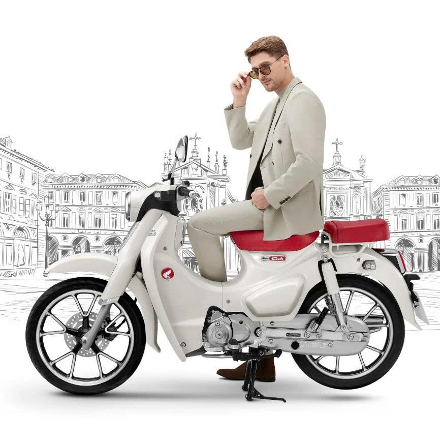 Honda Super Cub 125 Custom Edition Thái Lan 2025 màu trắng tại Dak Lak