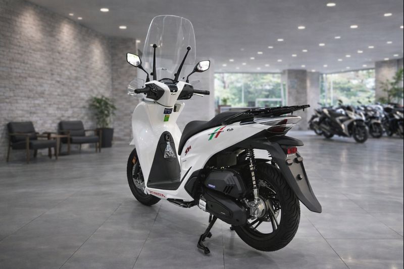 Honda SH150 trắng pha lê nhập Ý 2026 tại Dak Lak - Sport Edition chính ngạch, chuẩn chất Ý