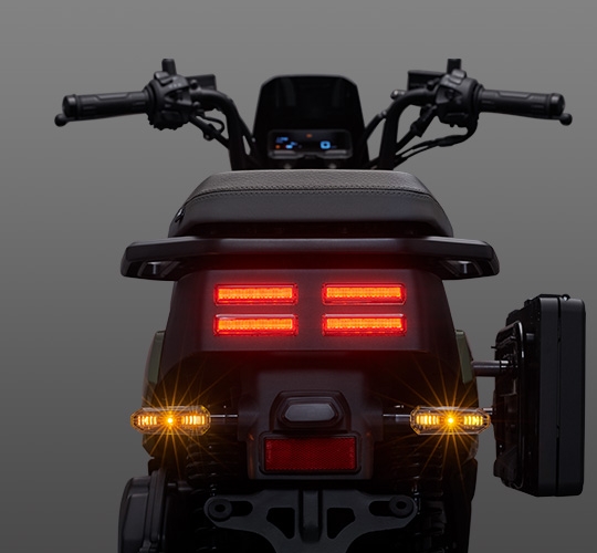 Honda SquareX125 - Xe tay ga vuông nhập chính ngạch, phân phối tại Dak Lak