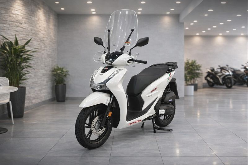 Honda SH150 trắng pha lê nhập Ý 2026 tại Dak Lak - Sport Edition chính ngạch, chuẩn chất Ý