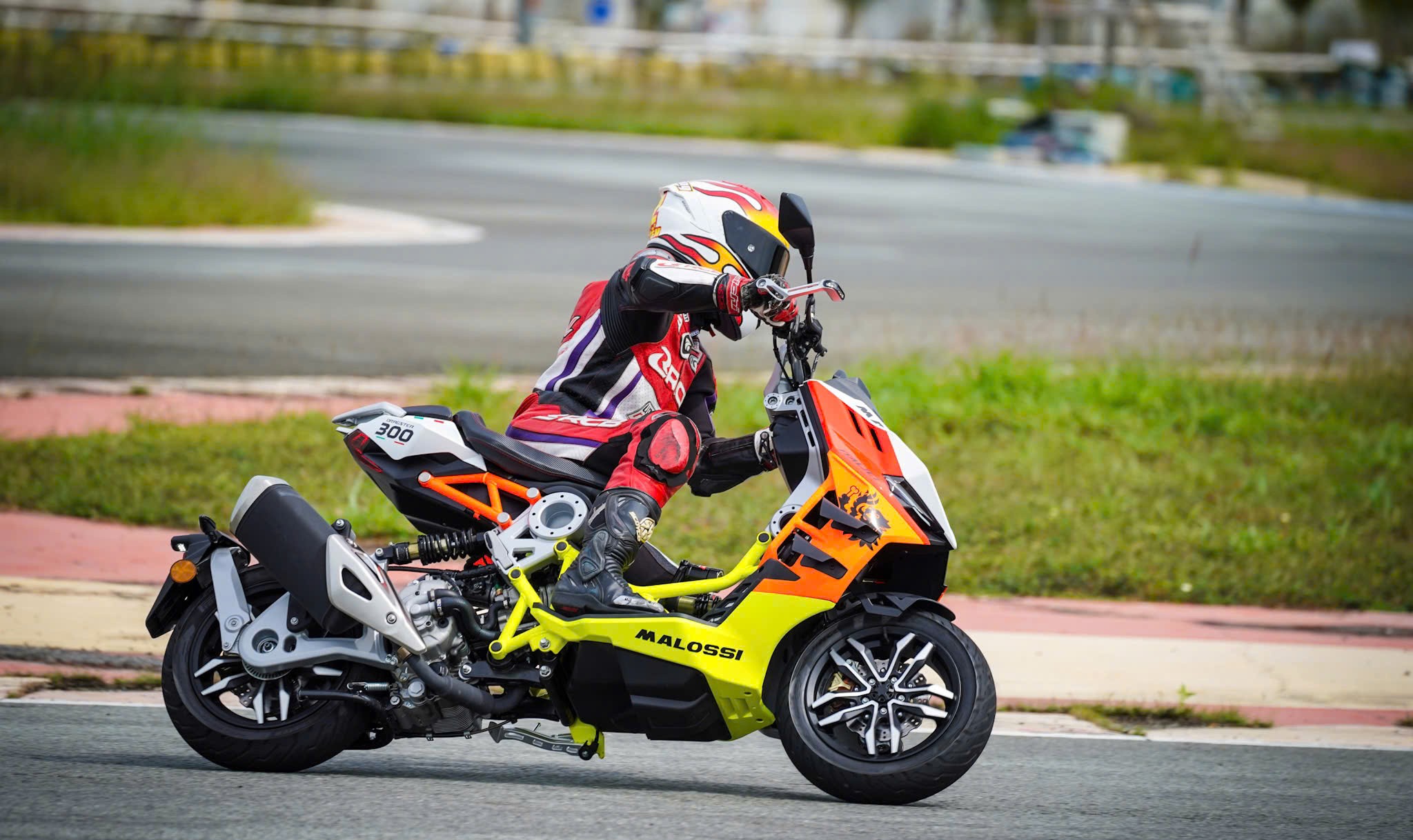 Italjet Dragster 300 Malossi, Xe Tay Ga Đua Nội Thành Thương Hiệu Italy tại Dak Lak