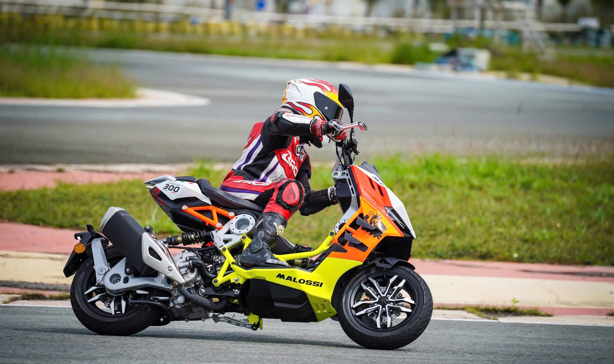 Italjet Dragster 300 Malossi, Xe Tay Ga Đua Nội Thành Thương Hiệu Italy tại Dak Lak