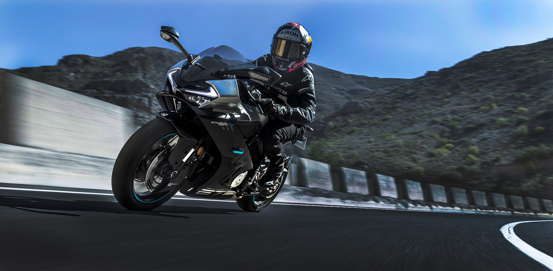 CF Moto 675SR-R 2025 3 Xi Lanh Ngang, Siêu Thể Thao, Giá Rẻ tại Dak Lak