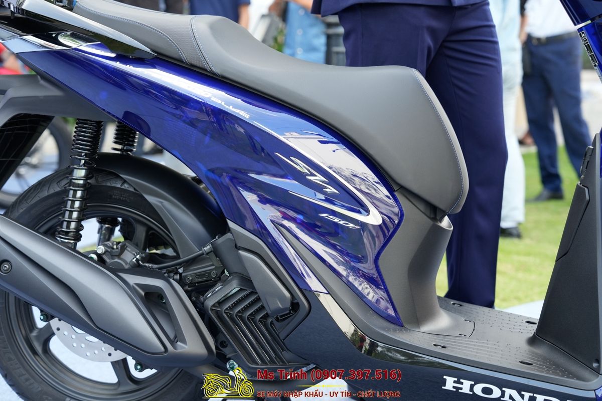 Honda SH150 Vetro Blue 2026 Limited Edition - Siêu phẩm SH Ý dàn áo xanh trong suốt cực hiếm tại Dak Lak